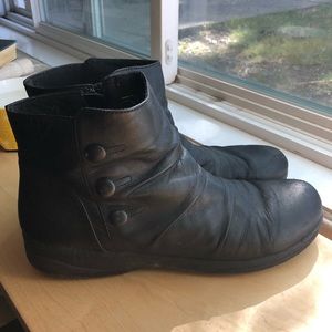 Clarks leather booties